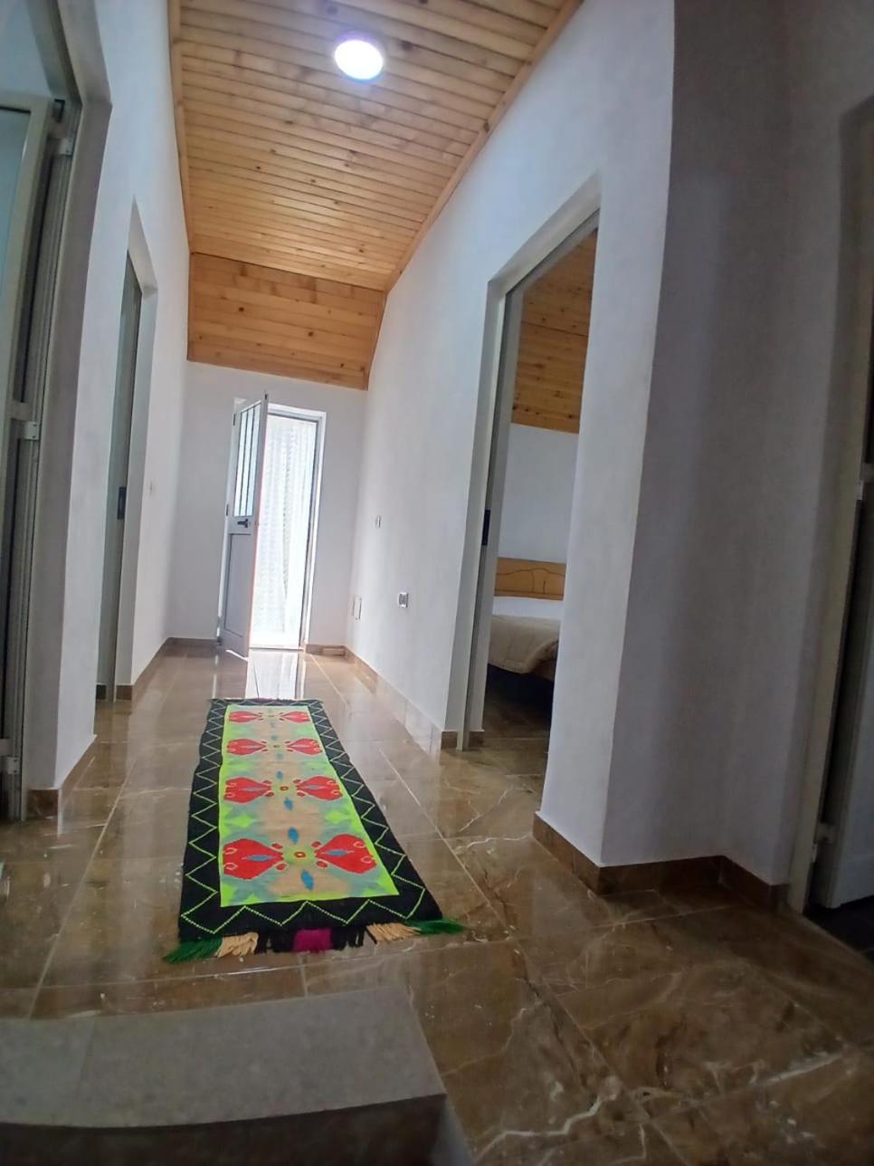 Bed and Breakfast Bujtina Milani à Shkodër Extérieur photo