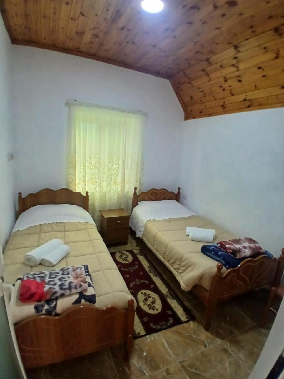 Bed and Breakfast Bujtina Milani à Shkodër Extérieur photo